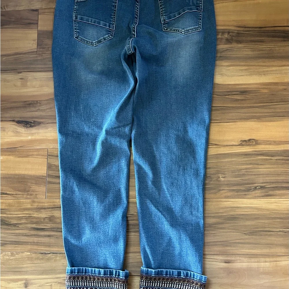 Charlie B Women's Embroidered Southern Western Cuff Jeans Dark Blue Wash Size 32 - Picture 8 of 16